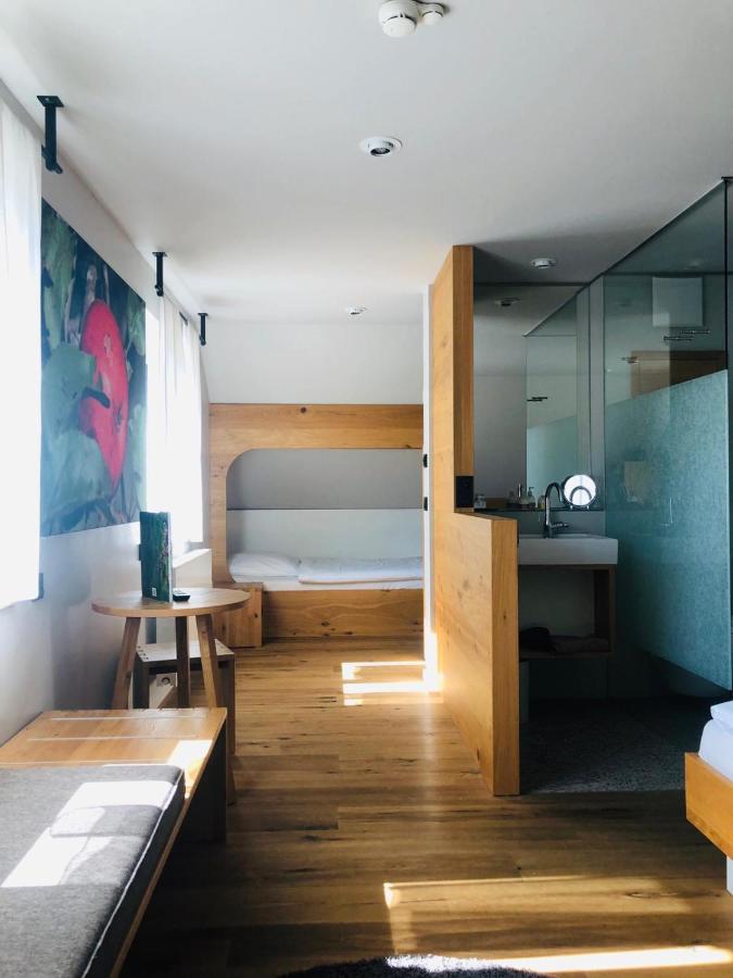 Hotel Waldvogel Лайпхайм Екстериор снимка