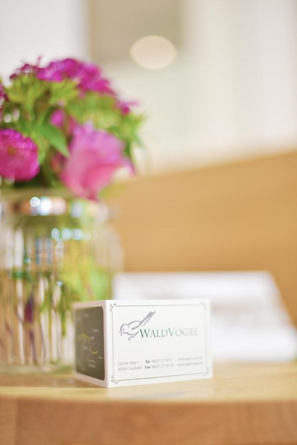 Hotel Waldvogel Лайпхайм Екстериор снимка