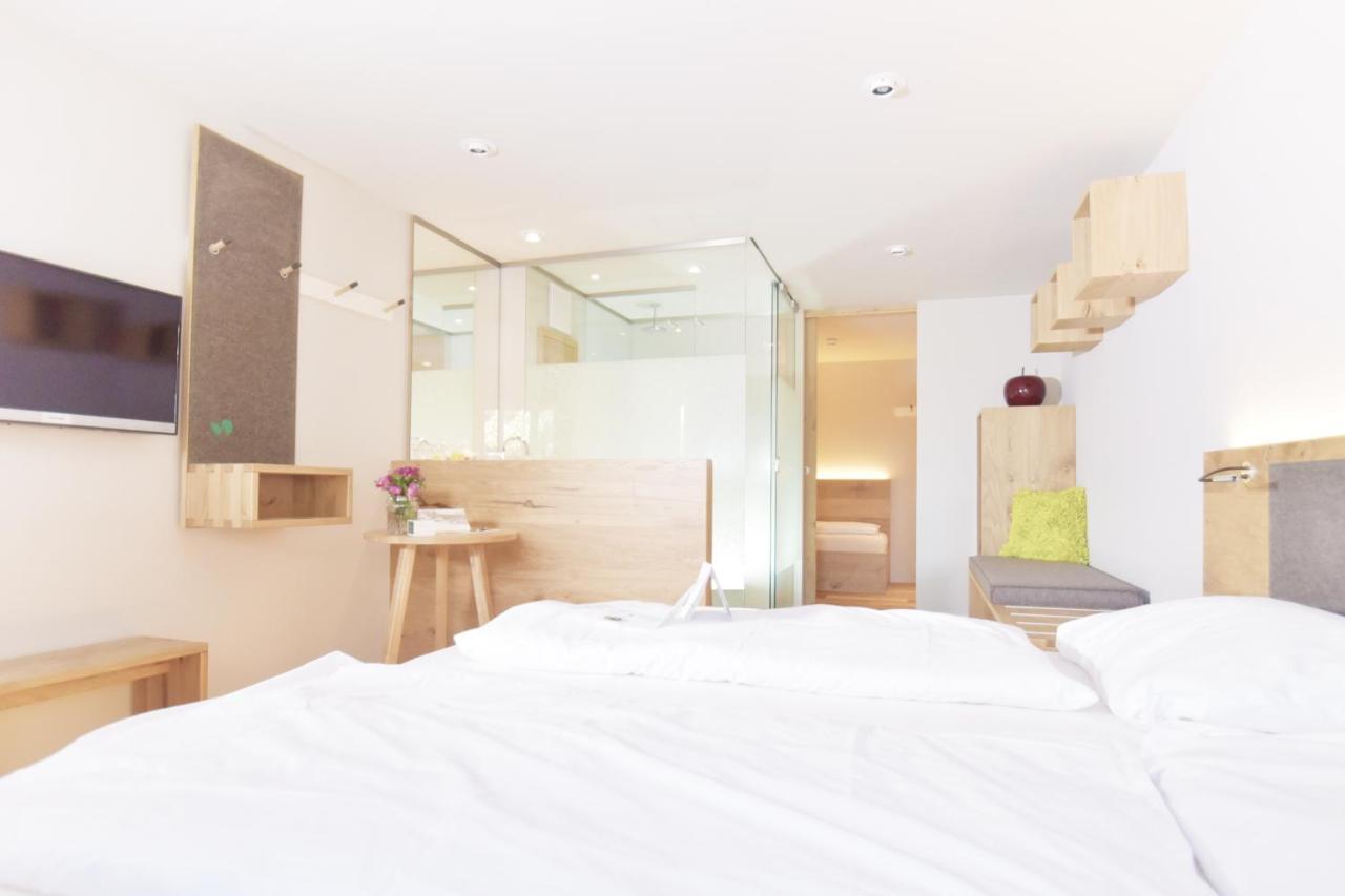 Hotel Waldvogel Лайпхайм Екстериор снимка