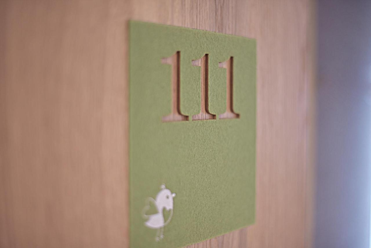 Hotel Waldvogel Лайпхайм Екстериор снимка